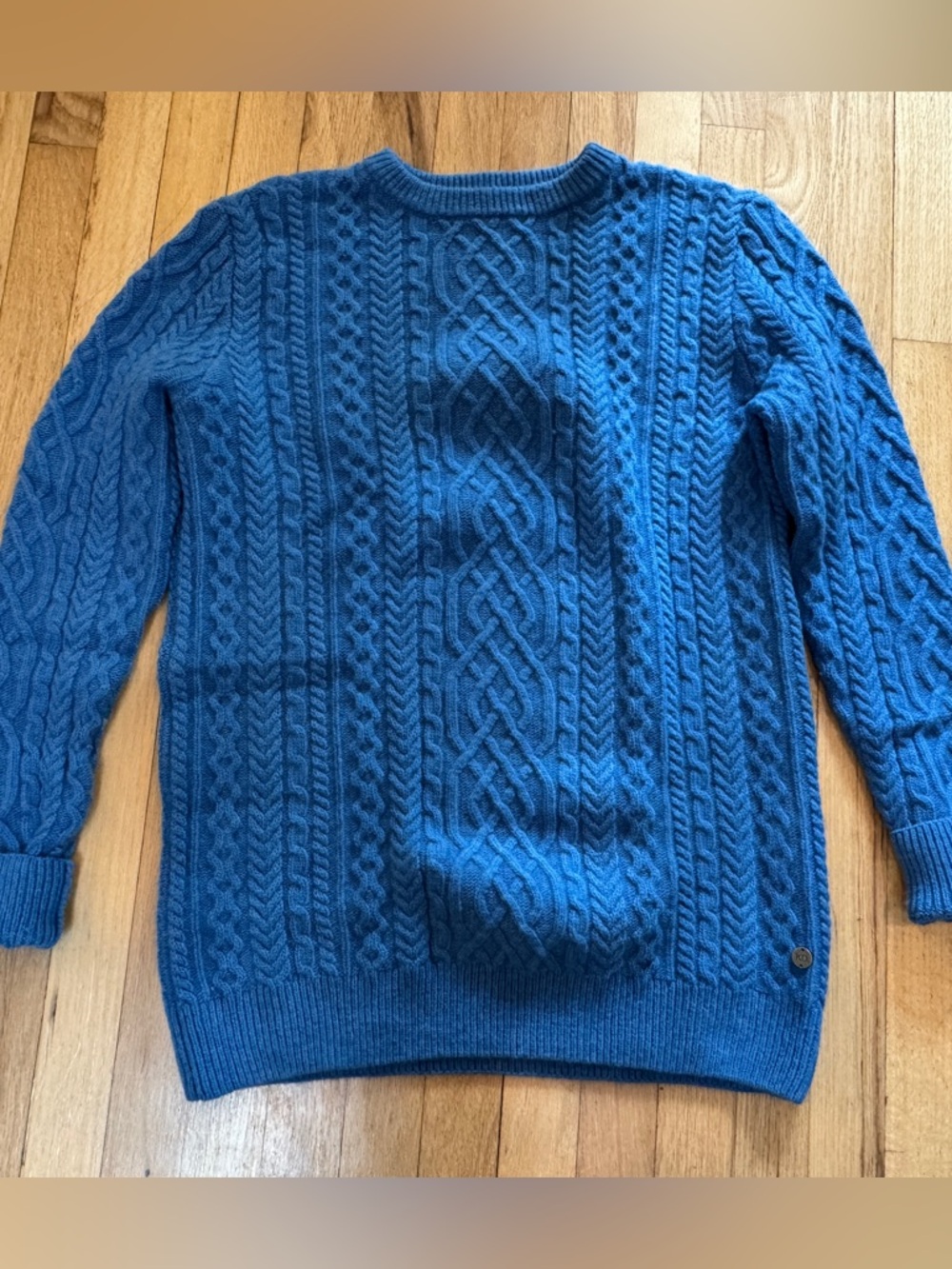 Amazing Authentic Irish Fisherman Cable knit sweater Bright Blue M unisex wool